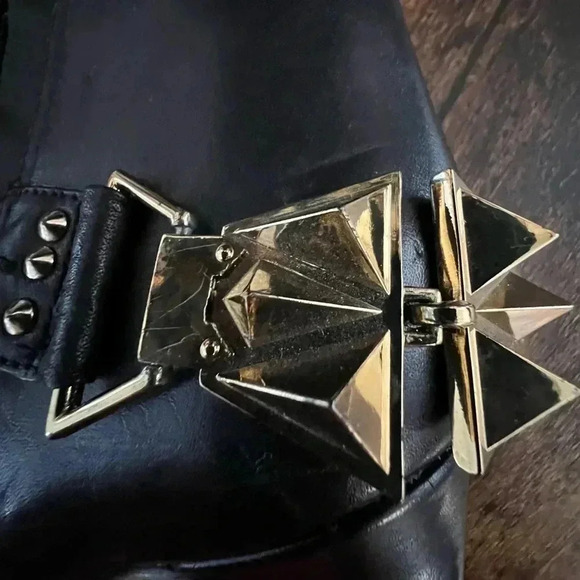 Sam Edelman | ladies Mila studded bootie shoe. Size: 8M - Picture 11 of 15